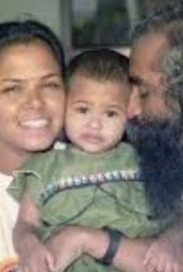 Vijaya Kumari with her husband Sadhguru and daughter